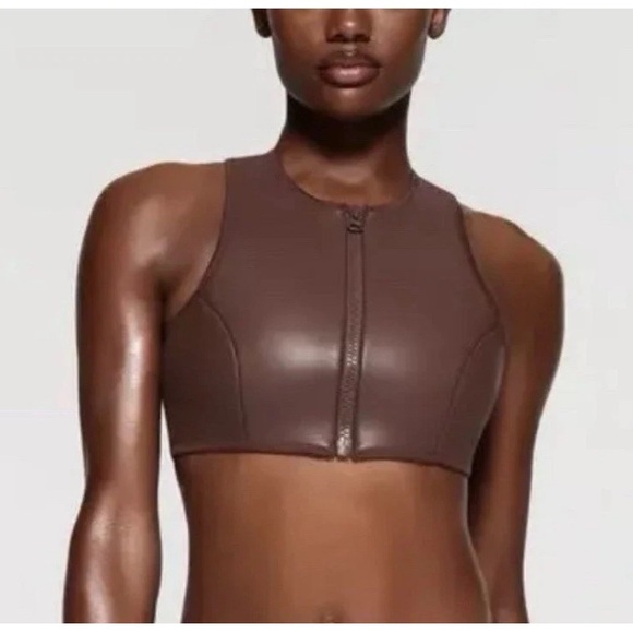 SKIMS Rubberized Scuba Swim Scoop Neck Bikini Top xxs - Picture 2 of 10